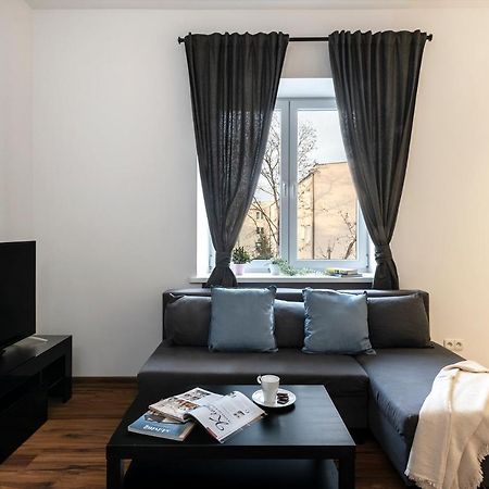 Shortstaypoland Dlugosza Warsaw Exterior photo